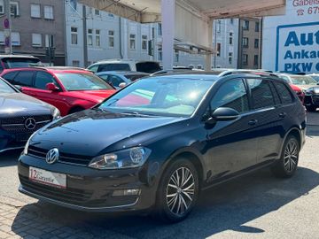 Volkswagen Golf - 1