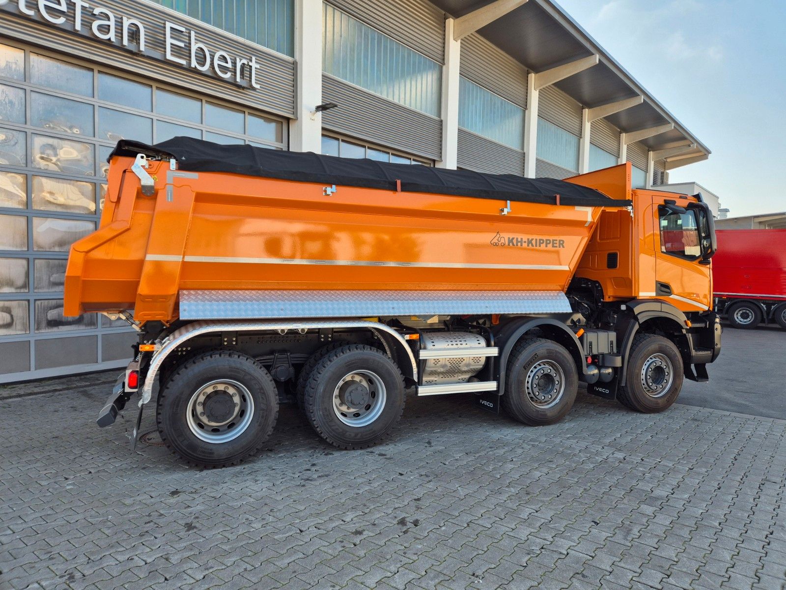 Fahrzeugabbildung Iveco AD360X54Z HR OFF 8x4 Intarder AHK