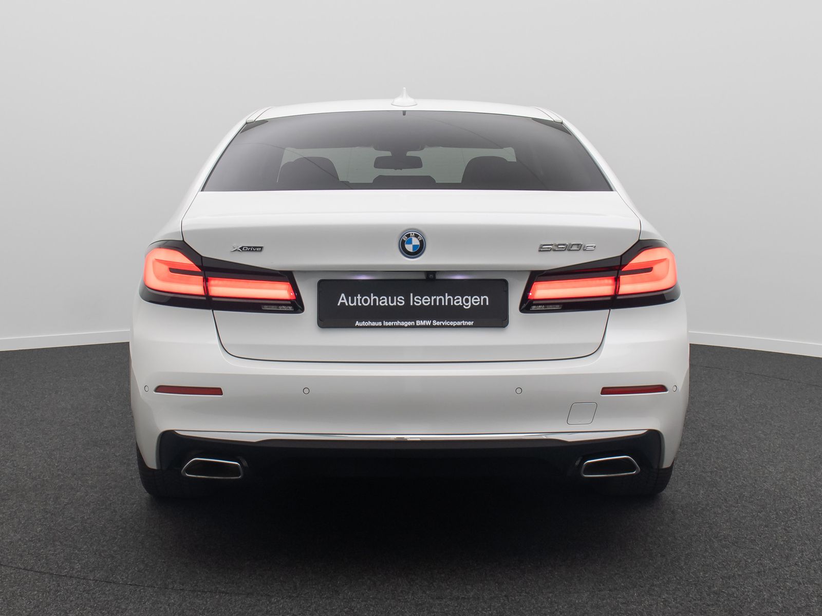 Fahrzeugabbildung BMW 530e xD Luxury Line ACC Kamera DAB H/K HUD Sport