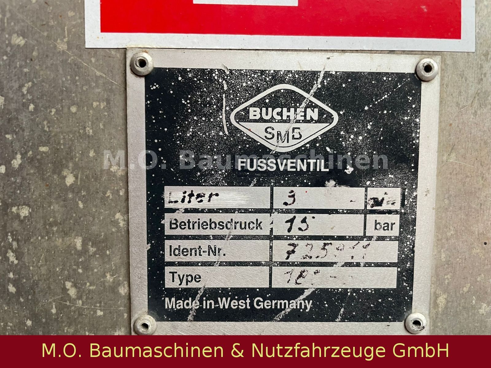 Fahrzeugabbildung Andere Kutschke D/NRW/017906/Saug-und Spülwagen /9.000L