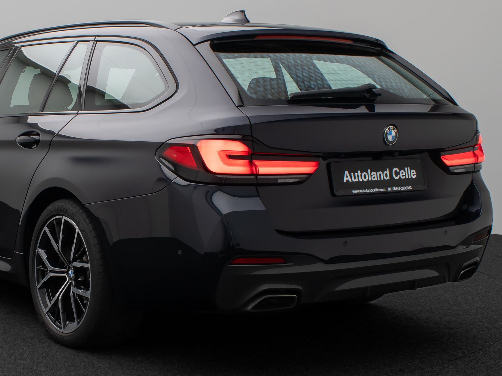 Fahrzeugabbildung BMW 540d xD  M Sport Laser Kamera HUD DAB H/K 19Zoll