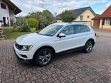 Volkswagen Tiguan | 1.4TSI | ACC LED SHZ PDC NAVI Anhängerk - gebrauchte VW Tiguan aus dem Jahr 2017