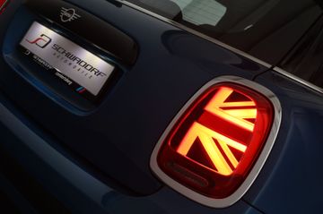 MINI Cooper DKG Classic Trim 5-Türer Apple RFK 1Hand