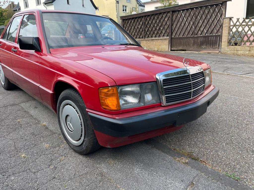 Mercedes-Benz 190