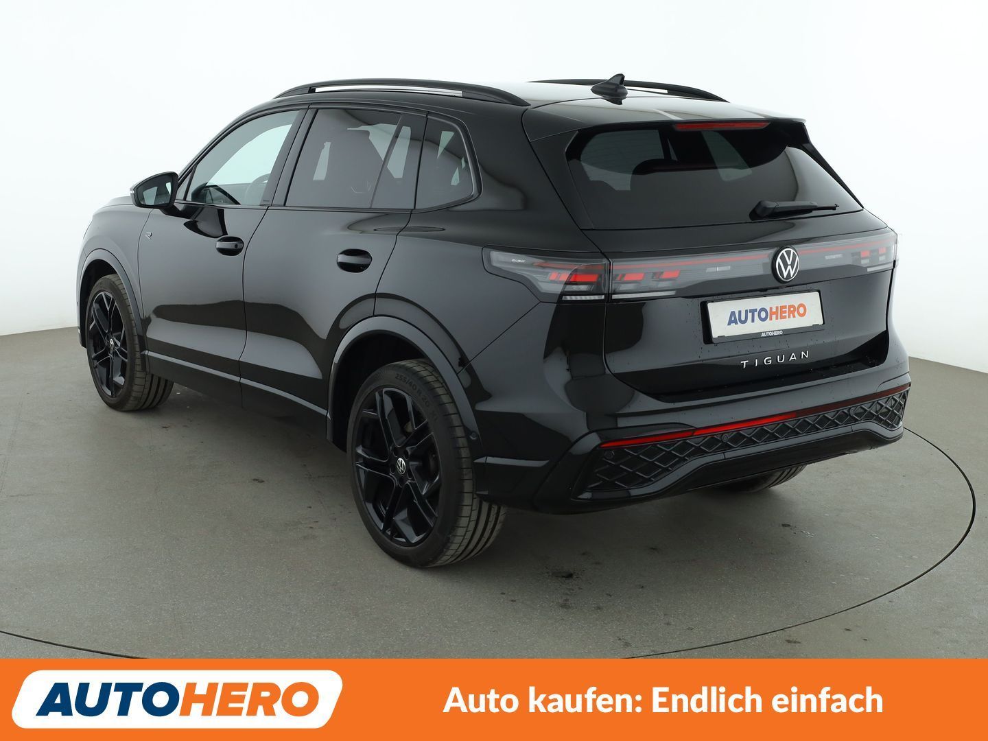 Volkswagen Tiguan 2.0 TSI R-Line 4Motion Aut. NAVI CAM foto 4