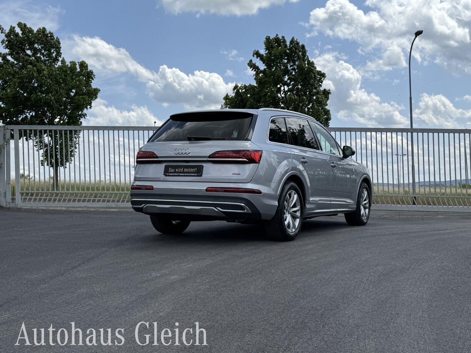 Fahrzeugabbildung Audi Q7 50 3.0 TDI quattro basis (EURO 6d)