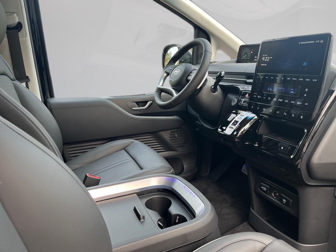 Fahrzeugabbildung Hyundai STARIA SIGNATURE STANDHEIZUNG Panoramadach SHZ*L