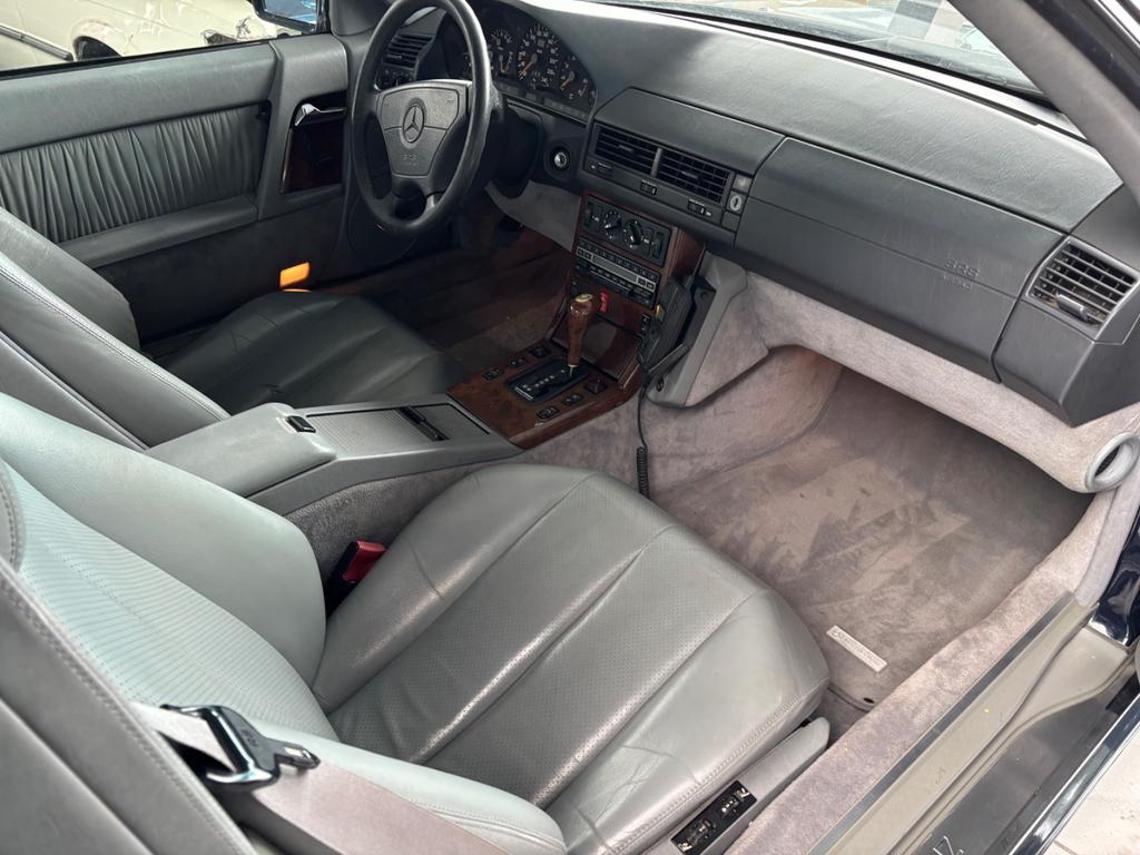 Mercedes-Benz SL 300