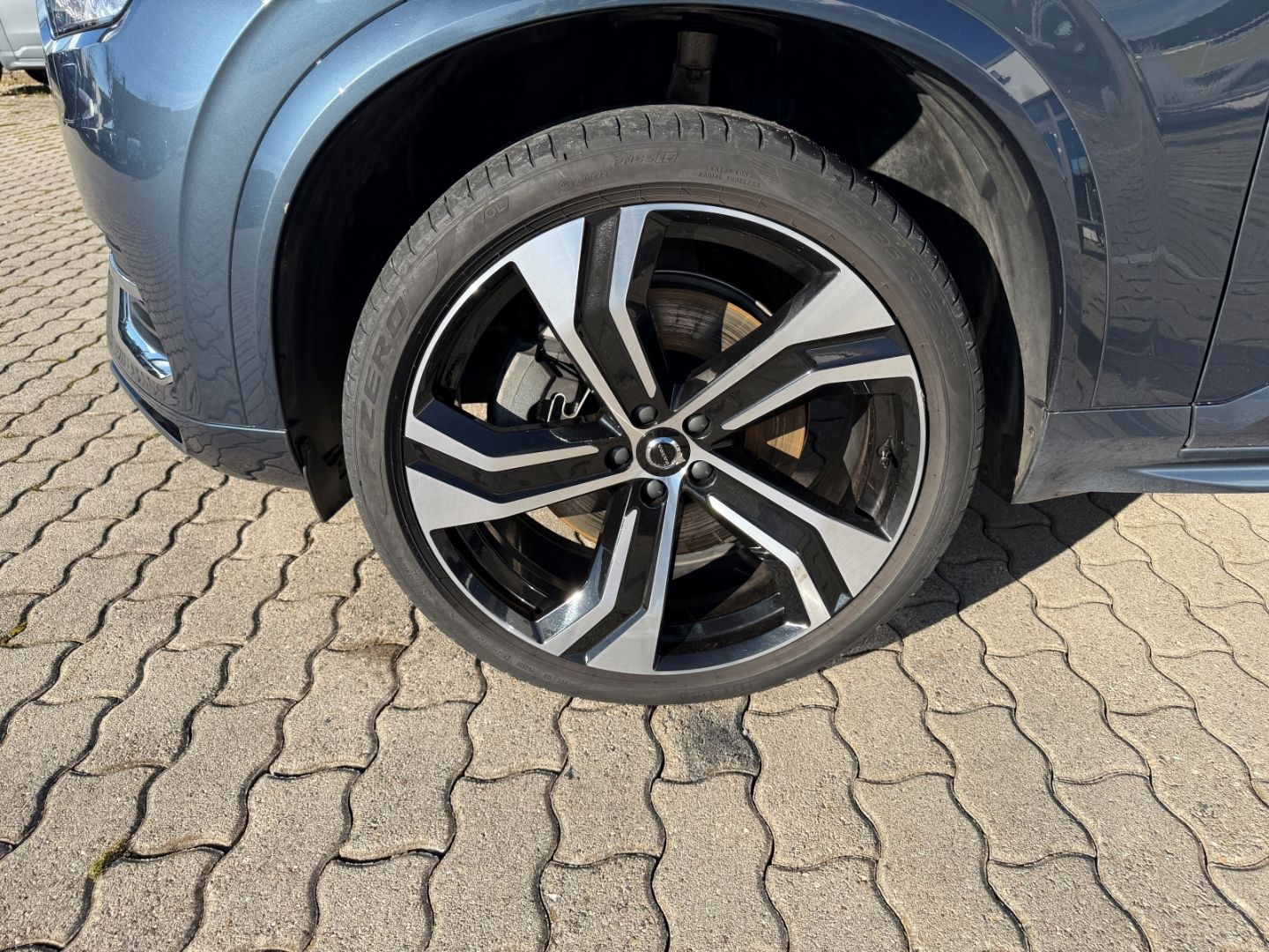 Volvo XC90 Ultimate Bright Recharge Plug-In Hybrid AWD imagem 2