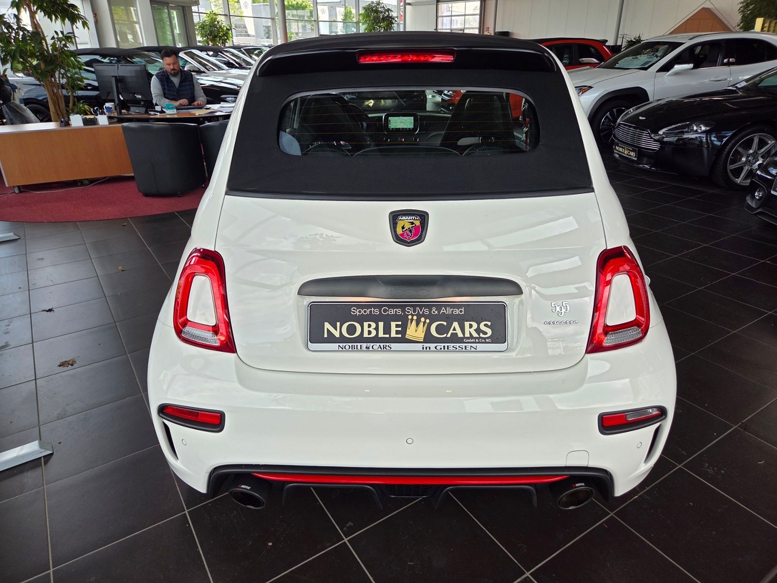Fahrzeugabbildung Abarth 595 C Esseesse Beats XENON NAVI ALU