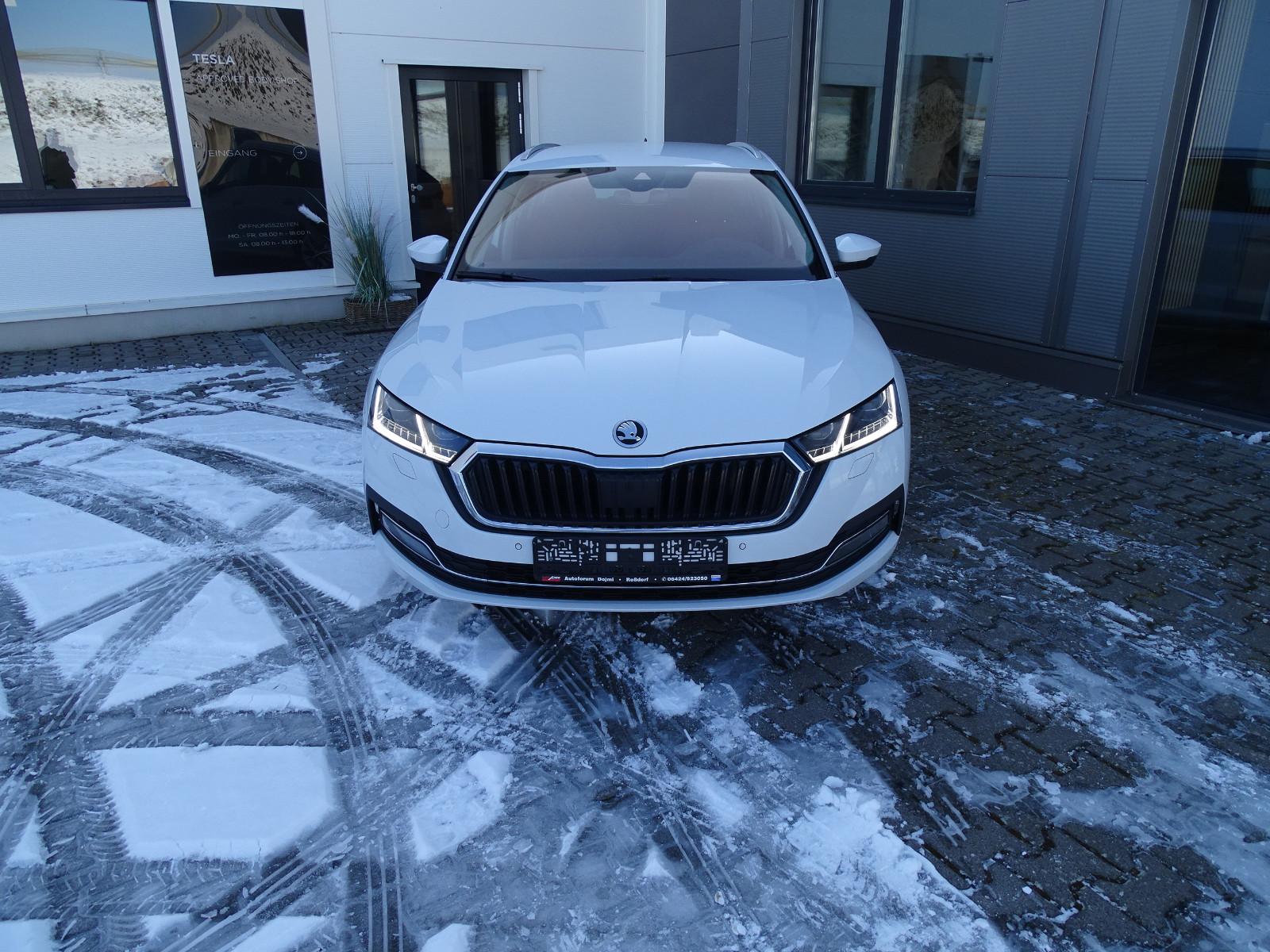 Skoda Octavia Combi Style LED,HUD, AHK, NAVI