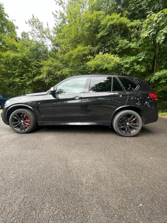 BMW X5 M50