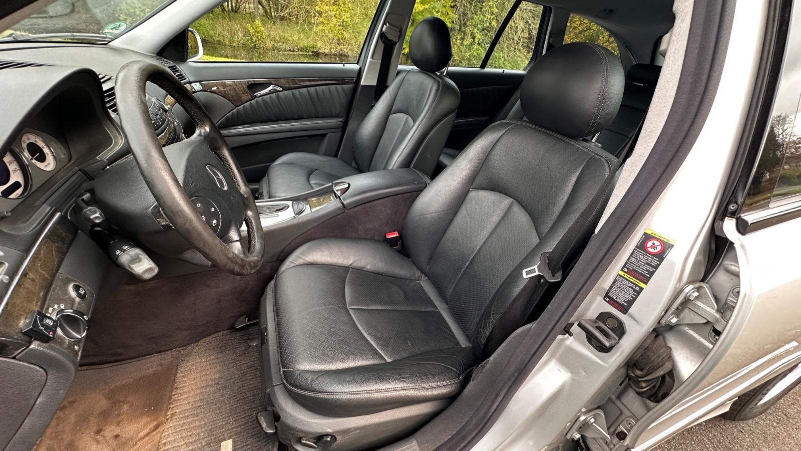 Mercedes-Benz E240 2005 — photo 14