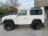 Land Rover Defender 90 Td4 Station Wagon E E - Land Rover Defender: Allradantrieb