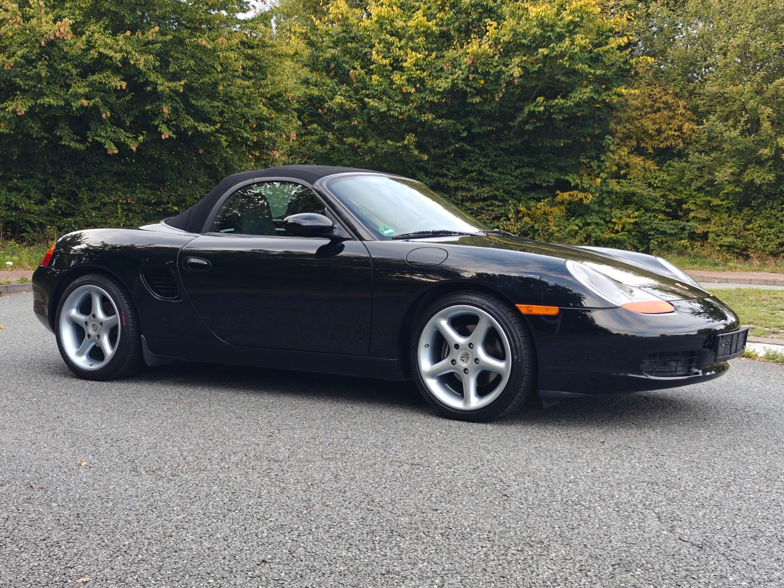 Fahrzeugabbildung Porsche Boxster 986 2.7 Cabrio - WENIG KM, HU NEU! -
