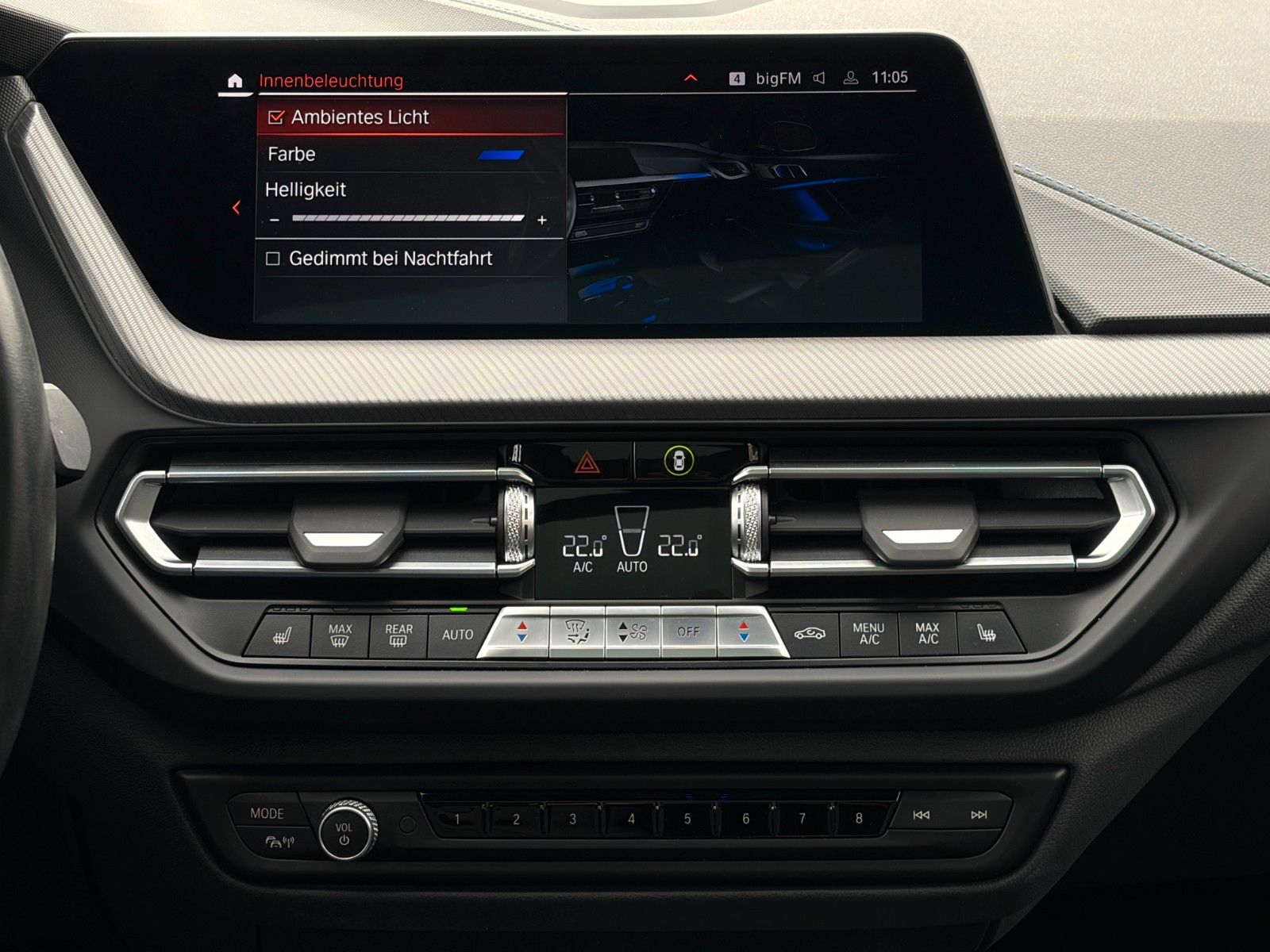 Fahrzeugabbildung BMW 118i M Sport Leder PANO TEMP CAM LED HiFi