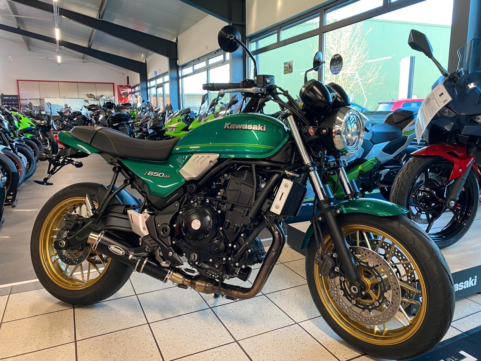 Kawasaki Z 650 RS aus 1. Hand & Zubehör