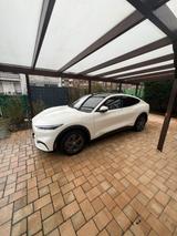 Ford FORD MUSTANG MACH E  mit Garantie - Ford Mustang Mach-E von privat