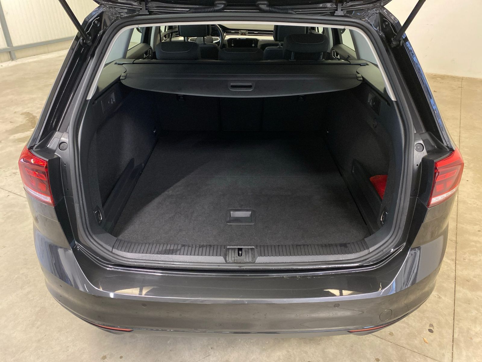 Volkswagen Passat Variant - Bild 9