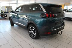 Fahrzeugabbildung Peugeot 5008 Allure 1.2T NAVI/LED/PDC/AHK/7-SITZER/TEMPO