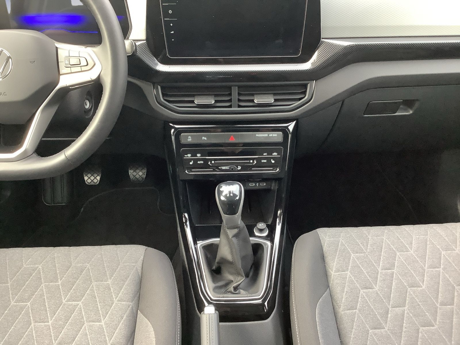 Volkswagen T-Cross - Bild 11