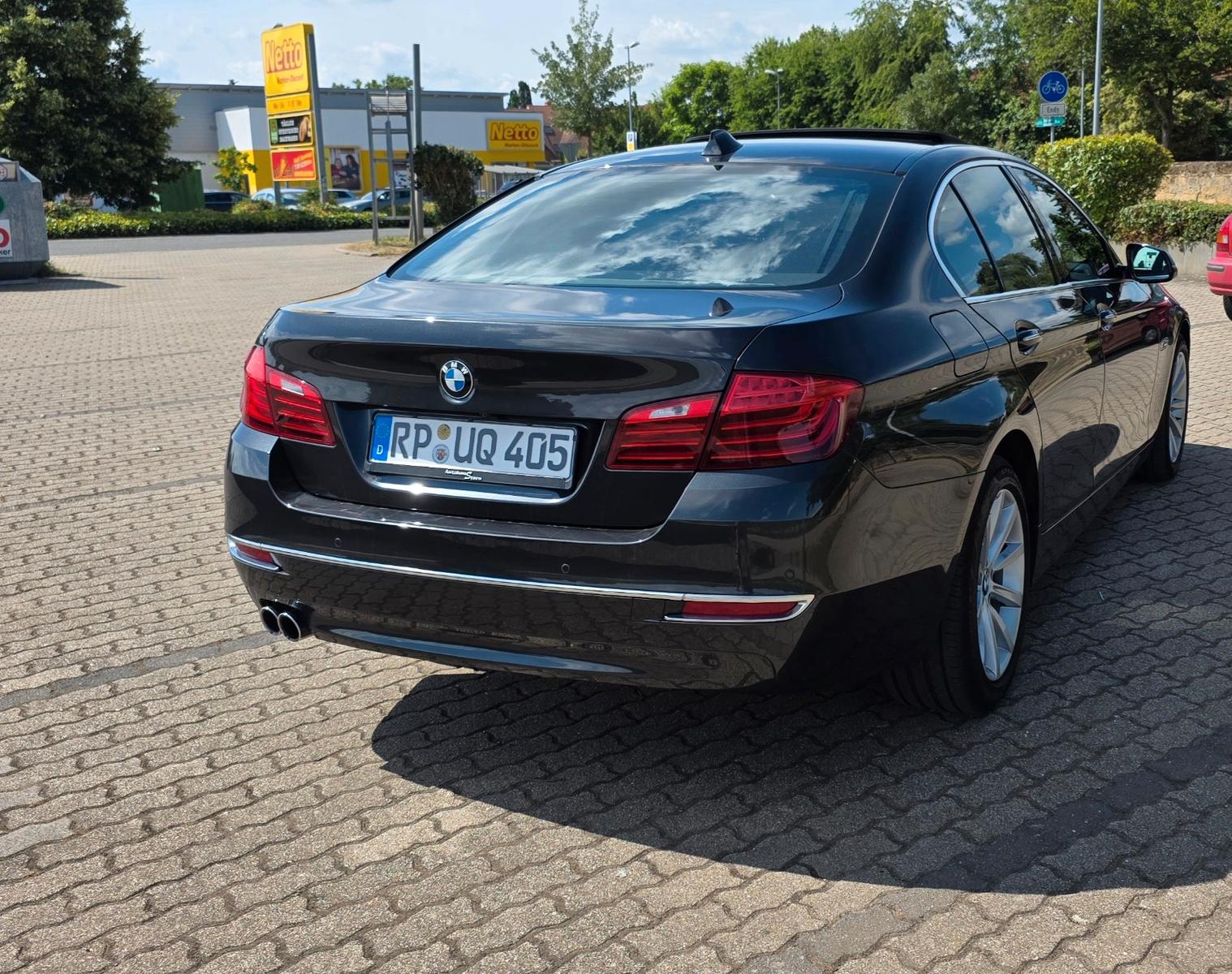 BMW 530d A Luxury Line Luxury Line mit Garantie