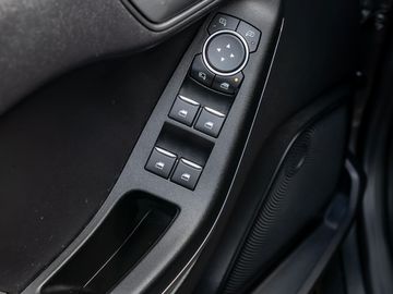 Ford Fiesta 1.0 Titanium Exclusive-Paket Kamera ACC