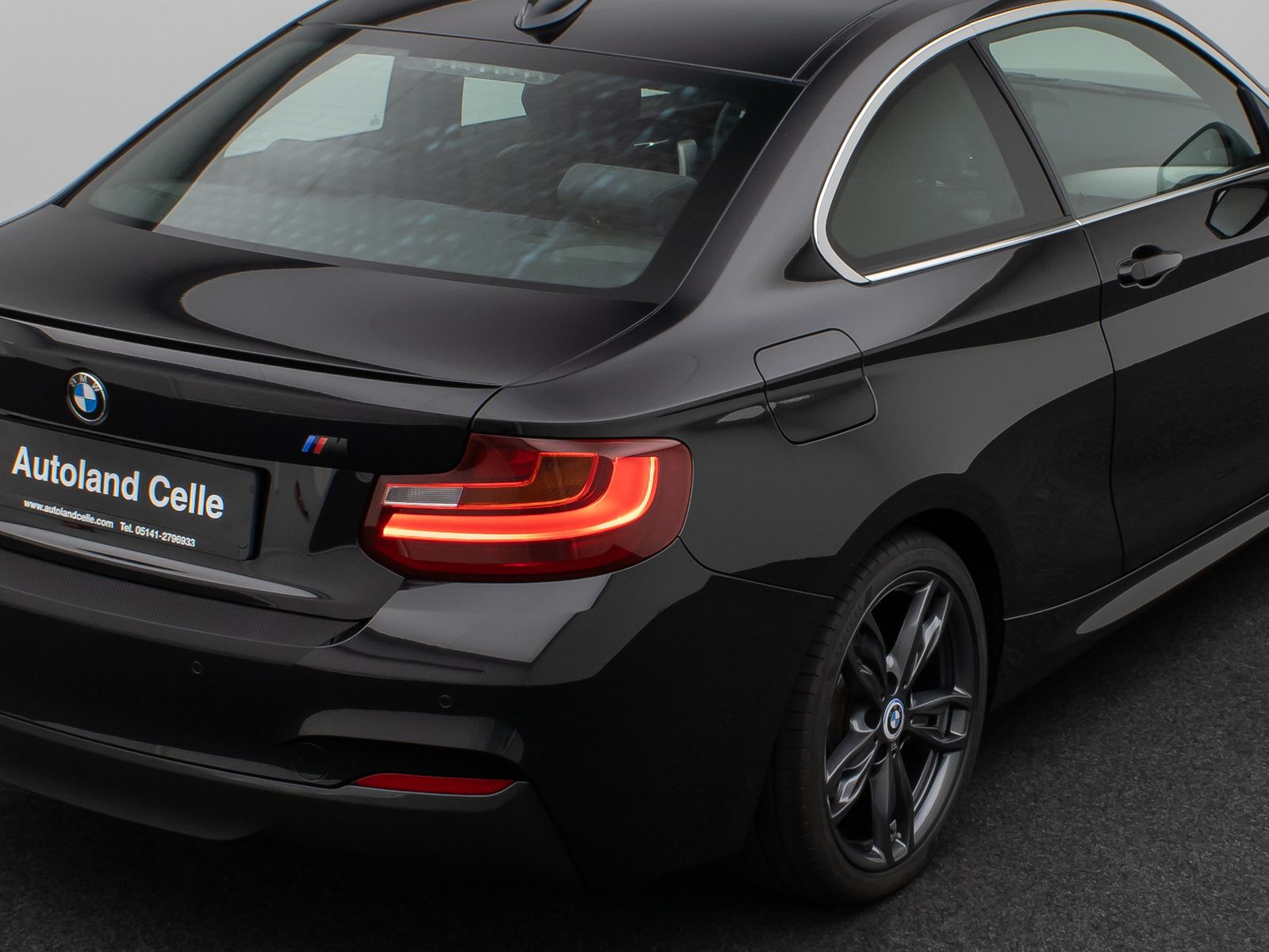 Fahrzeugabbildung BMW 228i Coupé M Sport NaviPro DAB HiFi Xenon PDC