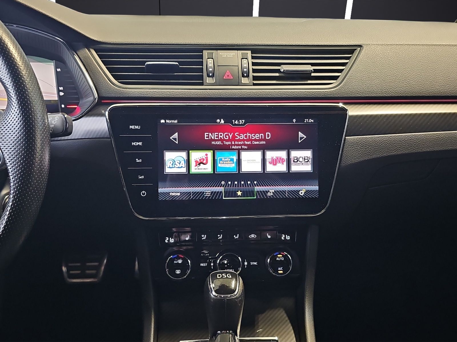 Fahrzeugabbildung SKODA Superb Combi Sportline 2.0 TSI DSG AHZV DCC ACC