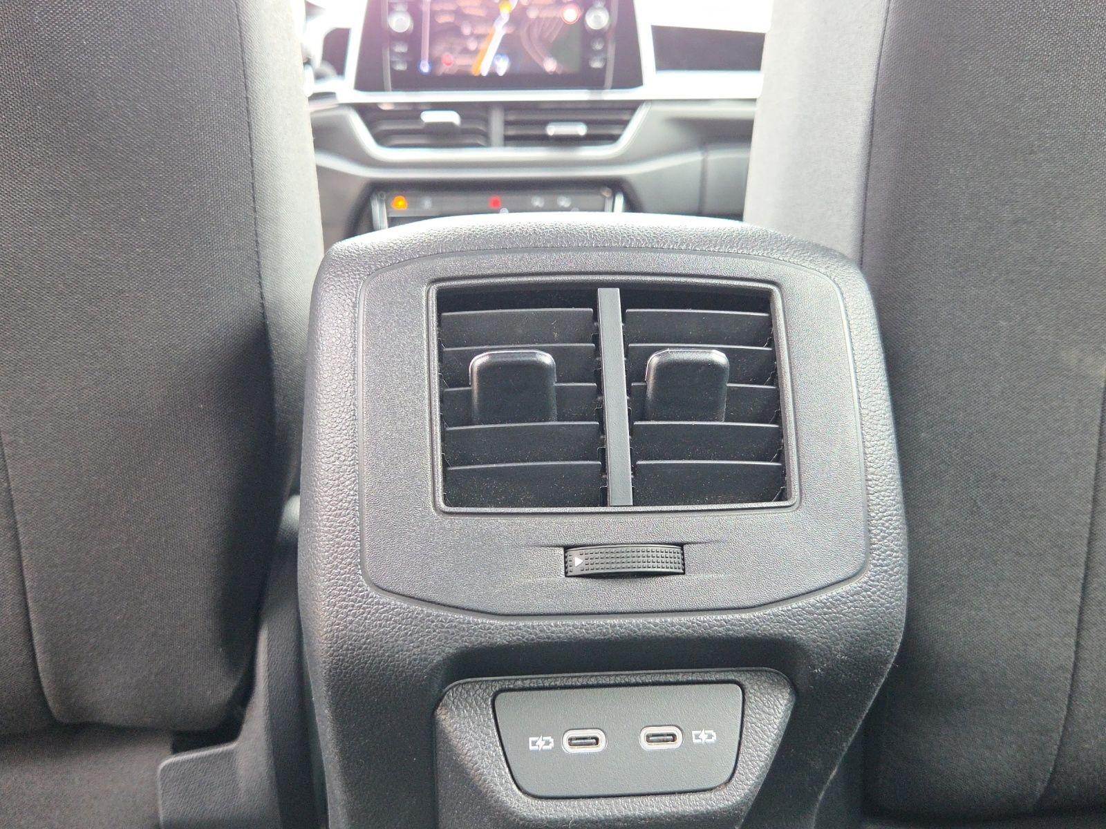 Volkswagen T-Roc 1.0 TSI R-Line *Navi*AHK*Kamera*LED+*SHZ*E, миниатюра 18