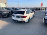 BMW 520d xDrive Touring A Mpakiet - BMW 520 Unfallwagen