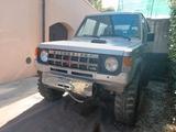 Mitsubishi Pajero V6 cat Metal-top S. Select GLS - Mitsubishi Pajero Gls mit Benzin-Antrieb