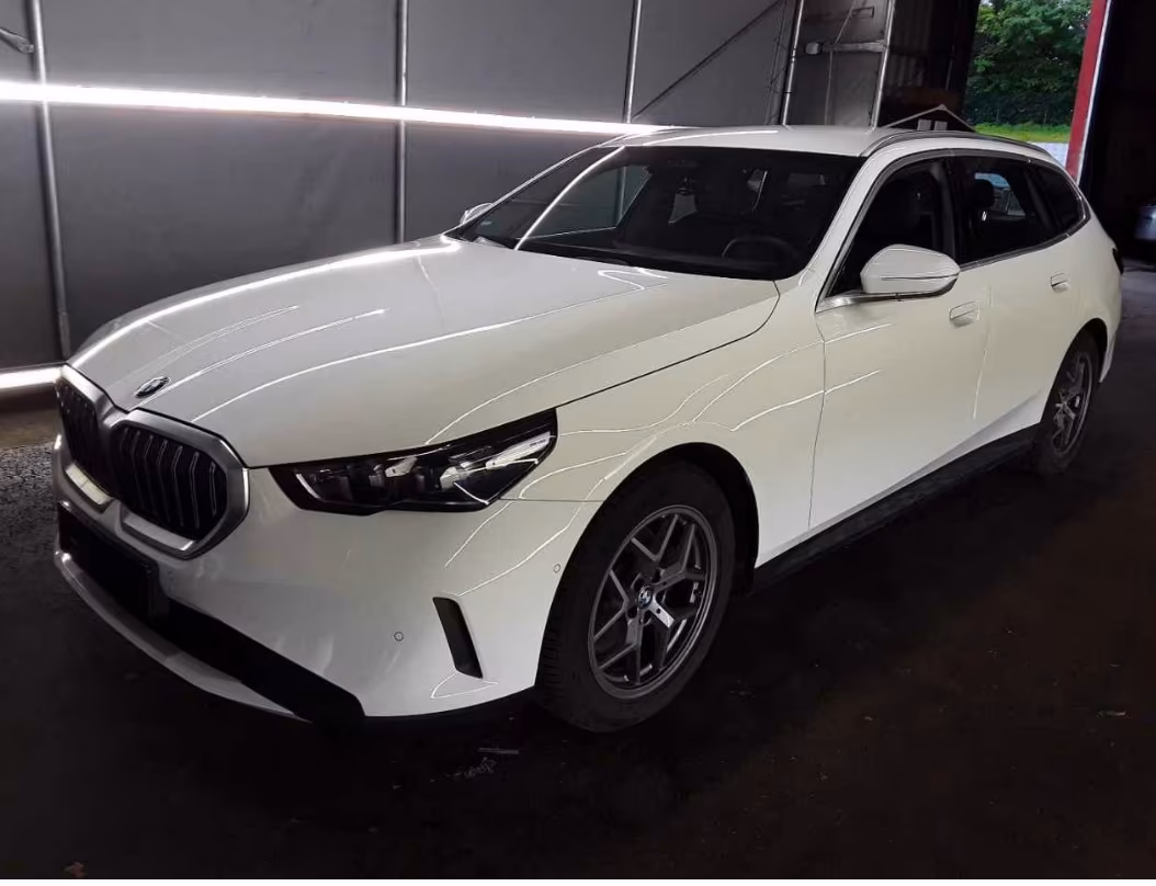 BMW 520d*NEUES-MODELL*DriveAssi*ParkAssi*DAB*LEDER