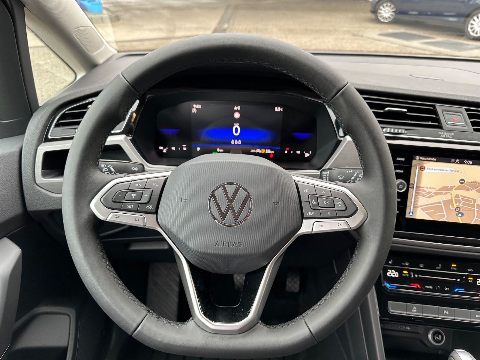 Fahrzeugabbildung Volkswagen Touran 1.5 TSI Comfortline DSG Navi/ACC/IQ/Shzg