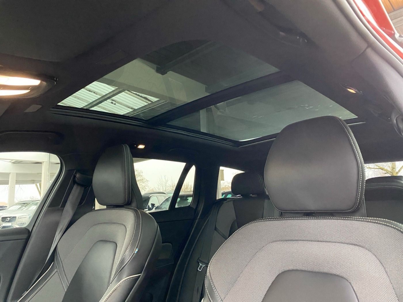 Volvo V60 T8 Ultimate Dark *DAB+*WinterP*SHZ*HUD foto 22