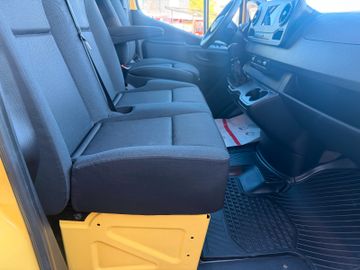 Mercedes Sprinter - 11