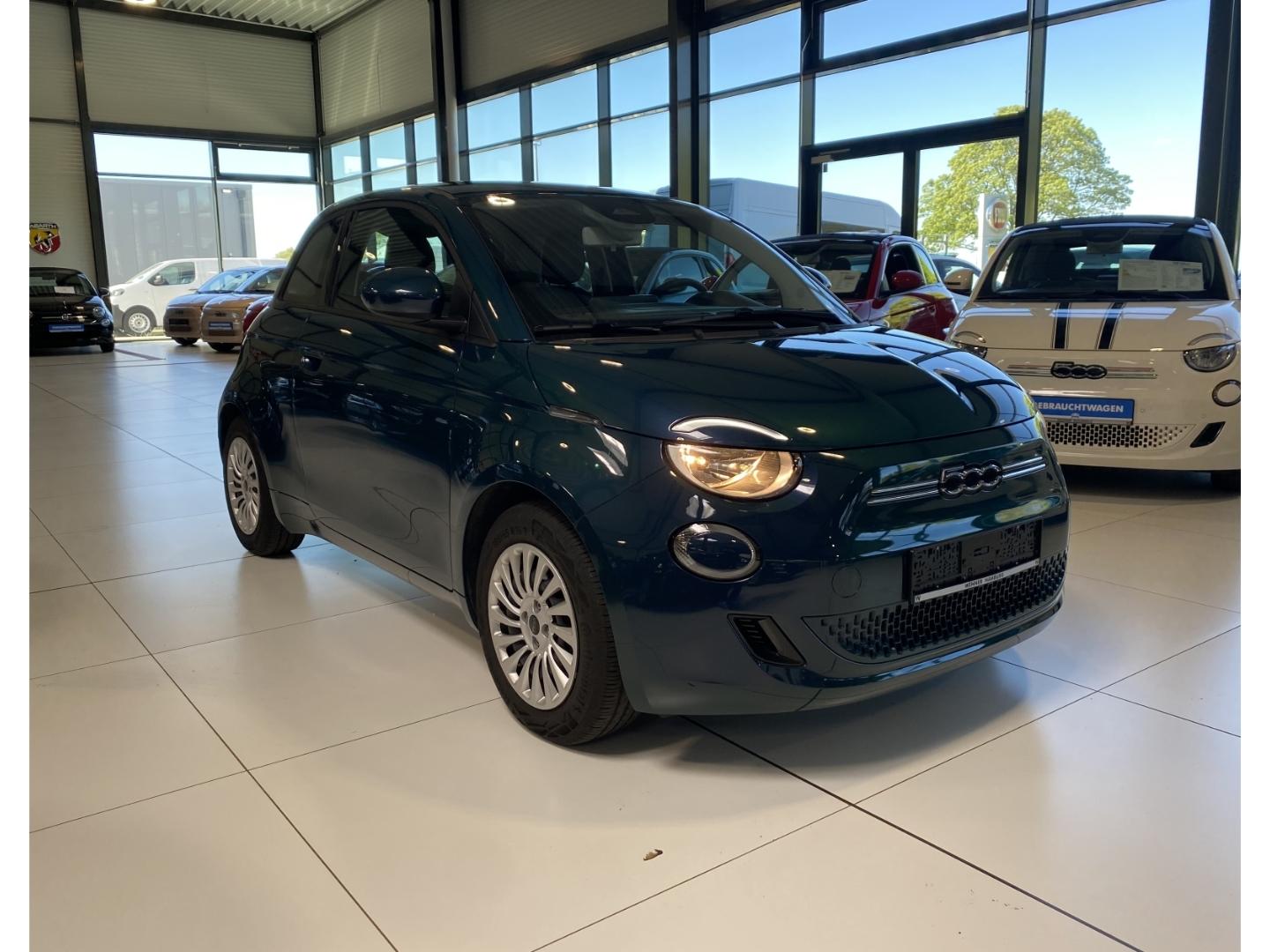 Fiat 500 e *Keyless Go *Apple Car Play *Tempomat