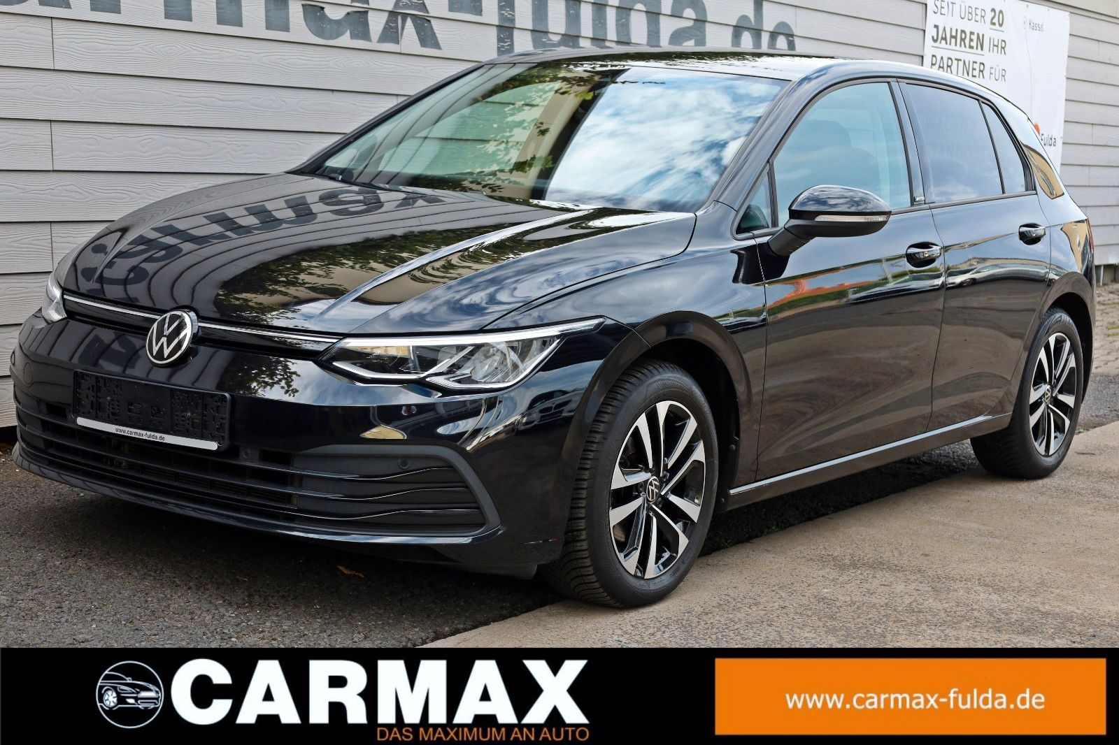 Fahrzeugabbildung Volkswagen Golf VIII Lim. United,Navi,LED,SH,DAB,ACC,AHK