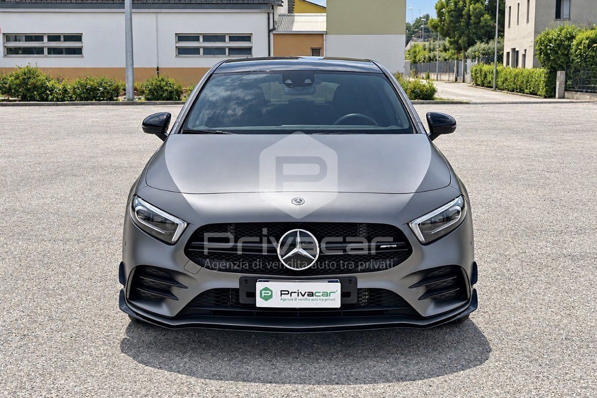 Mercedes-Benz MERCEDES A 35 AMG 4Matic imagem 2