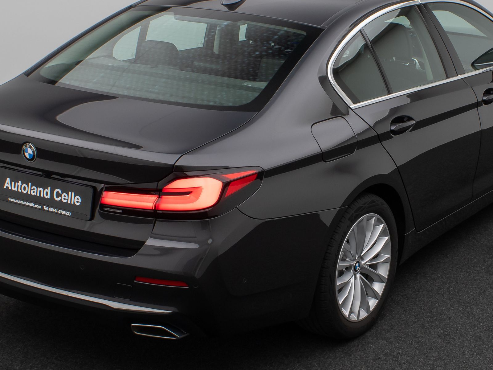 Fahrzeugabbildung BMW 540i xD LuxuryLine Kamera Laser HUD H/K Komfort