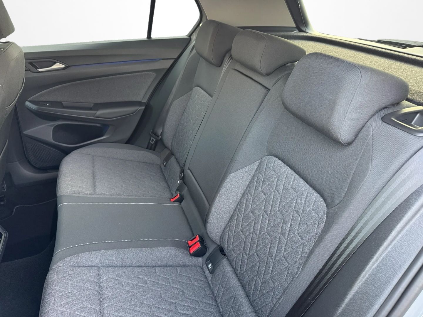 Golf VIII 1.5 eTSI DSG "MOVE" *PLUS*LED*NAVI*