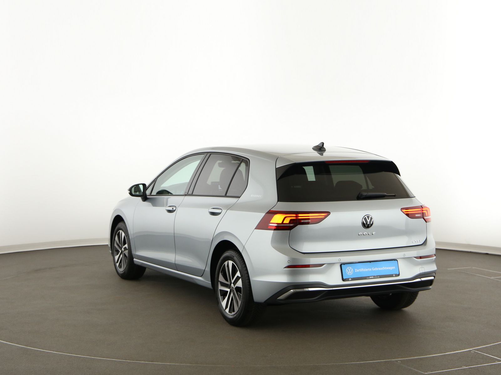 Volkswagen Golf 1.5 l eTSI 150 PS 7-Gang DSG Energy LED AC foto 4