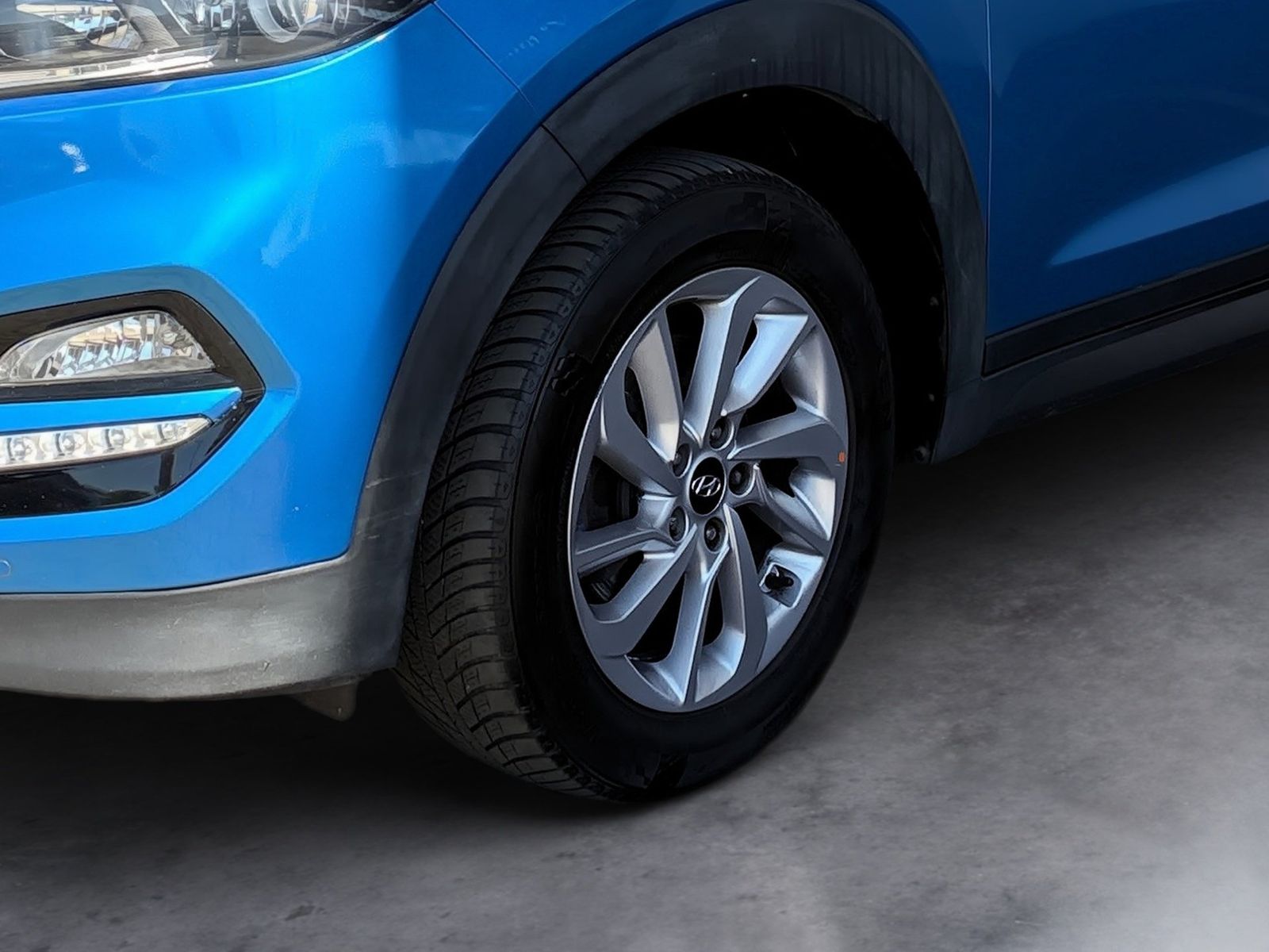 Fahrzeugabbildung Hyundai Tucson 1.6 Style KlimaA,LED,Navi,SHZ,2xKlima,PDC