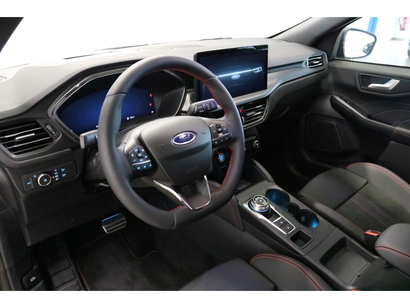 Fahrzeugabbildung Ford Kuga ST-Line X HEV 2.5 AWD NEUES MODELL