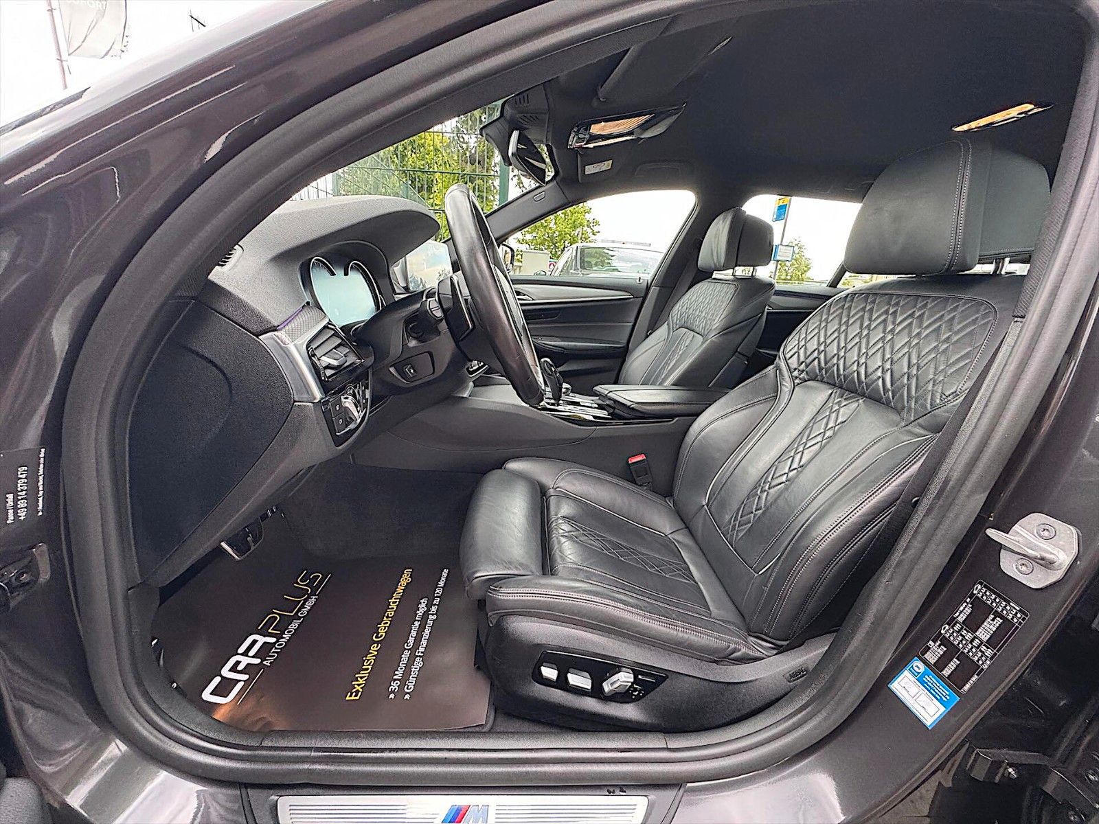 Fahrzeugabbildung BMW 530i M Sport Shadow Line *ACC*LED*Head-Up*360°*