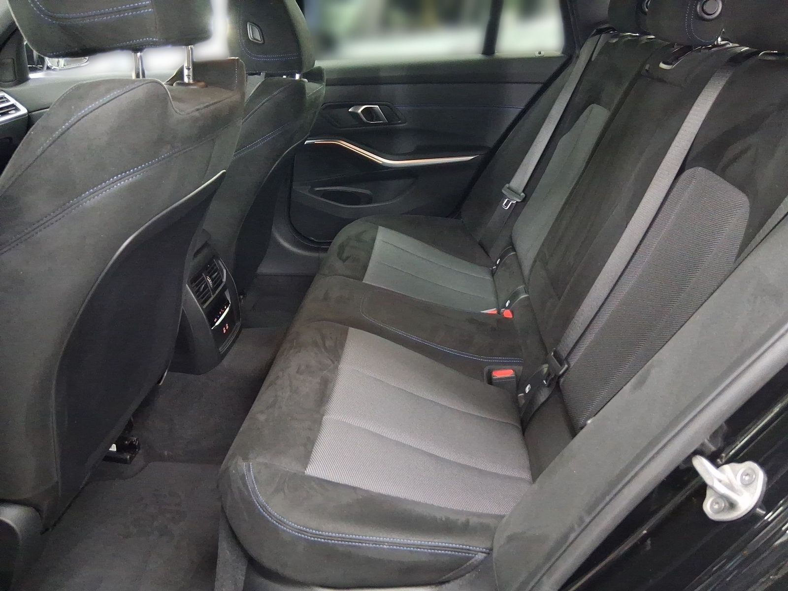 BMW 330 - Bild 11