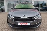 Skoda Octavia Combi 1.5 eTSI DSG LED ACC Navi - Skoda Octavia mit Hybrid-Antrieb: mit Navigationssystem