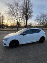 Seat Leon 1.5 TSI FR Black Matt DSG Pano Kam 1.Hd TÜV - Seat Leon: 1m