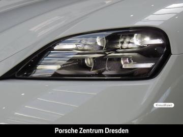 صورة مصغرة 11 لـ 2025 Porsche TAYCAN