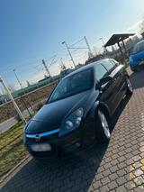 Opel Astra - Opel Astra aus 2005 mit Diesel-Antrieb